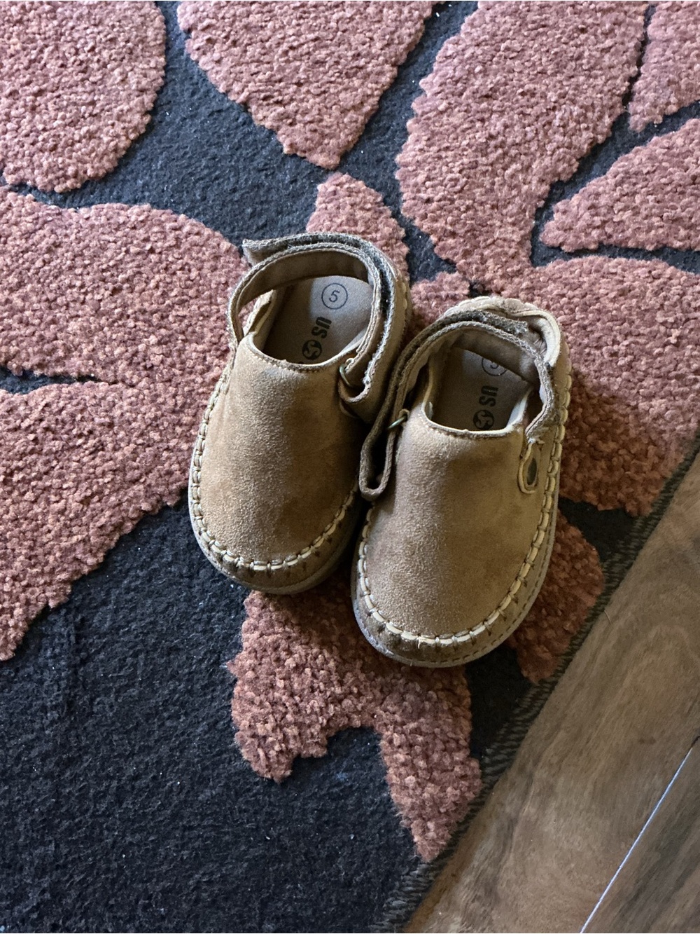 Unbranded Kids Tan Suede Moccasin Slip-Ons with Hook Strap